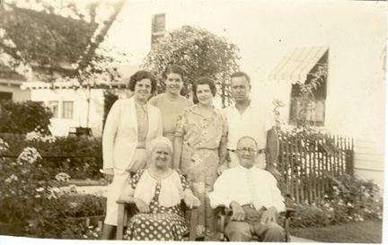 1940 William and Annetta Feldman and family