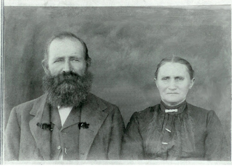 Daniel Elizabeth McCoy(web).jpg